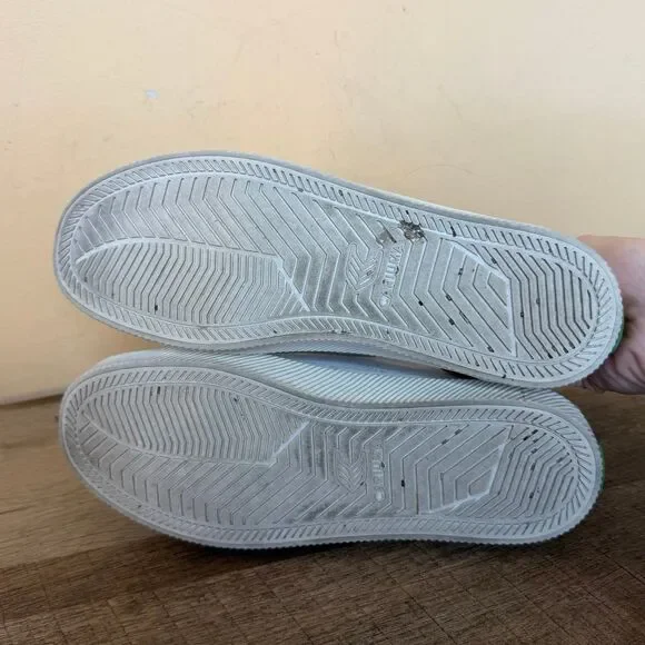 Cariuma White Premium Leather OCA Low Sneakers Shoes Womens size 7 - Picture 5 of 7